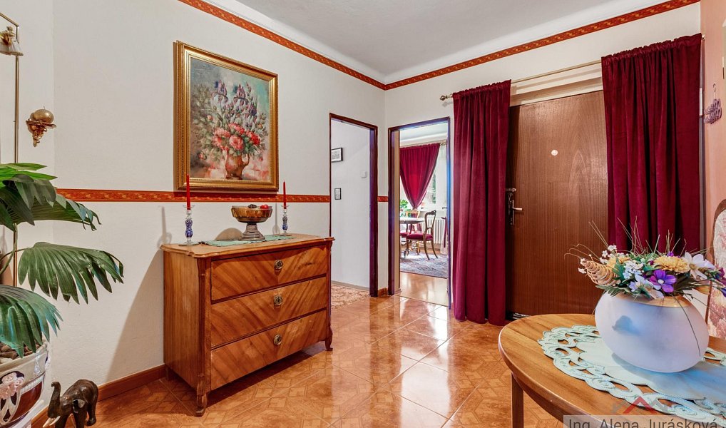 Prodej bytu 3+1 71 m², Klecany – náhled fotky 15