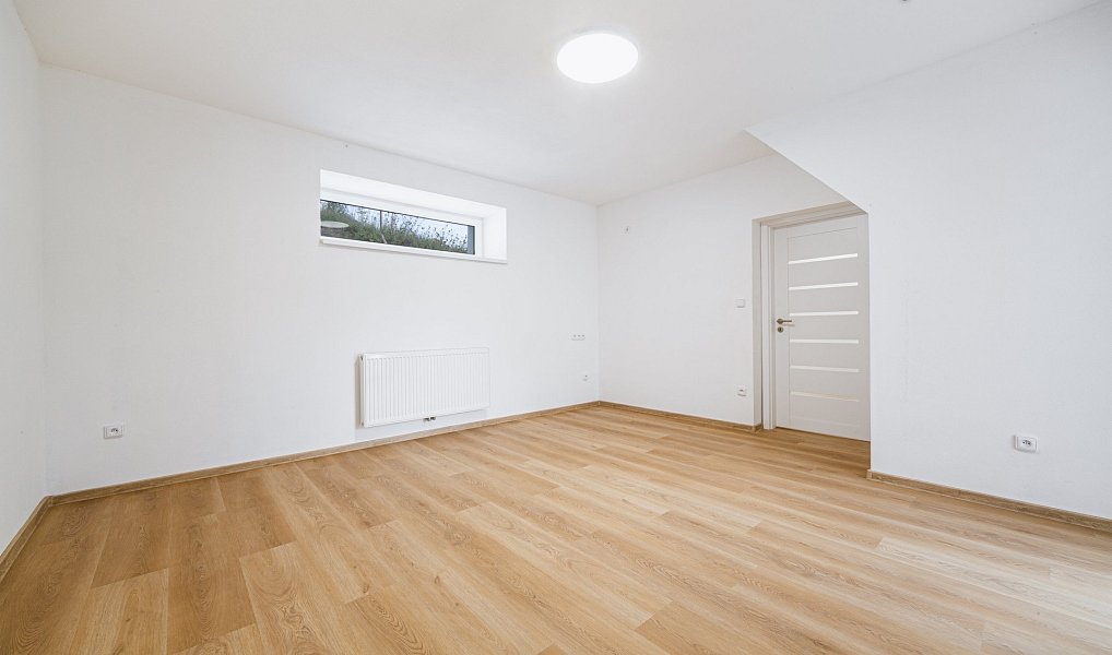 Prodej domu 95 m² s pozemkem 727 m², Jemnice – náhled fotky 16
