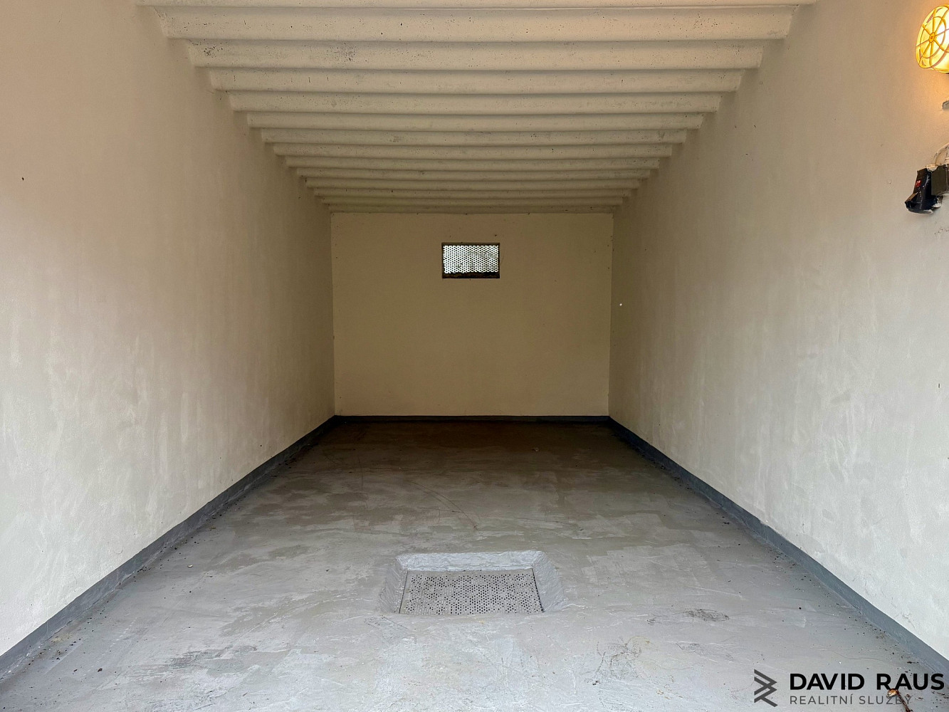 Prodej garáže na vlastním pozemku ( 23 m2), brno - slatina, ul. slatinka — photo 4