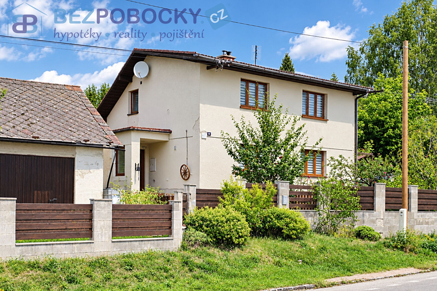 Prodej domu 161 m² s pozemkem 942 m² – fotografie 2
