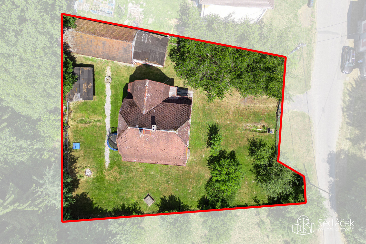 Prodej domu 194 m² s pozemkem 1 069 m² – fotografie 2