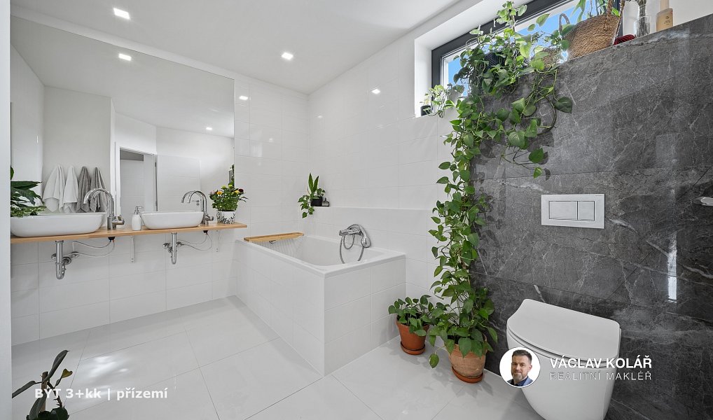 Prodej domu 338 m² s pozemkem 816 m², Horoušany – náhled fotky 13