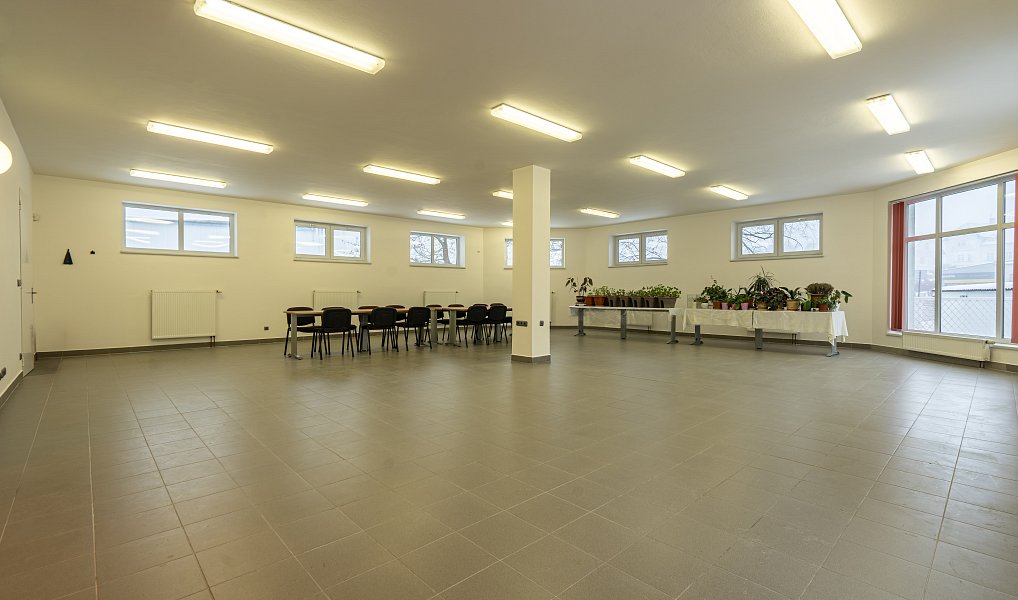 Pronájem obchodních prostor 299 m², Jičín – náhled fotky 4