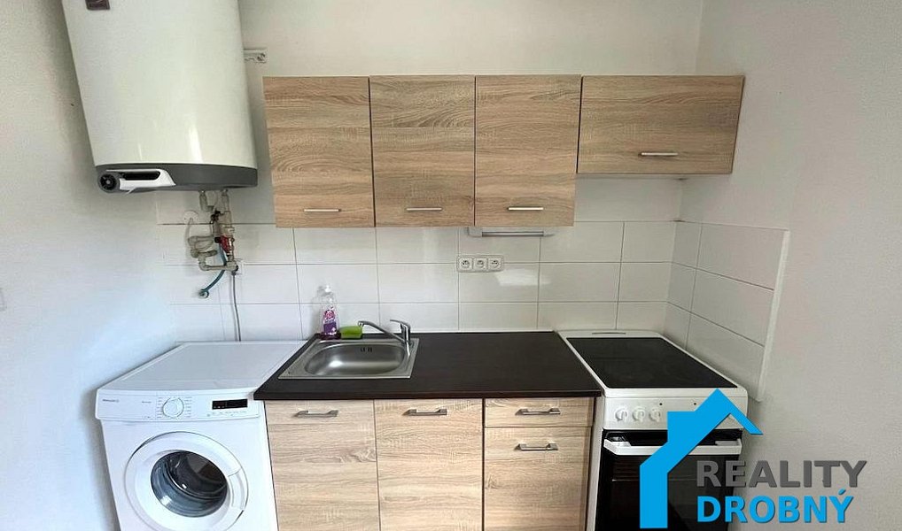 Prodej nájemního domu, činžáku 290 m², Mimoň – náhled fotky 13