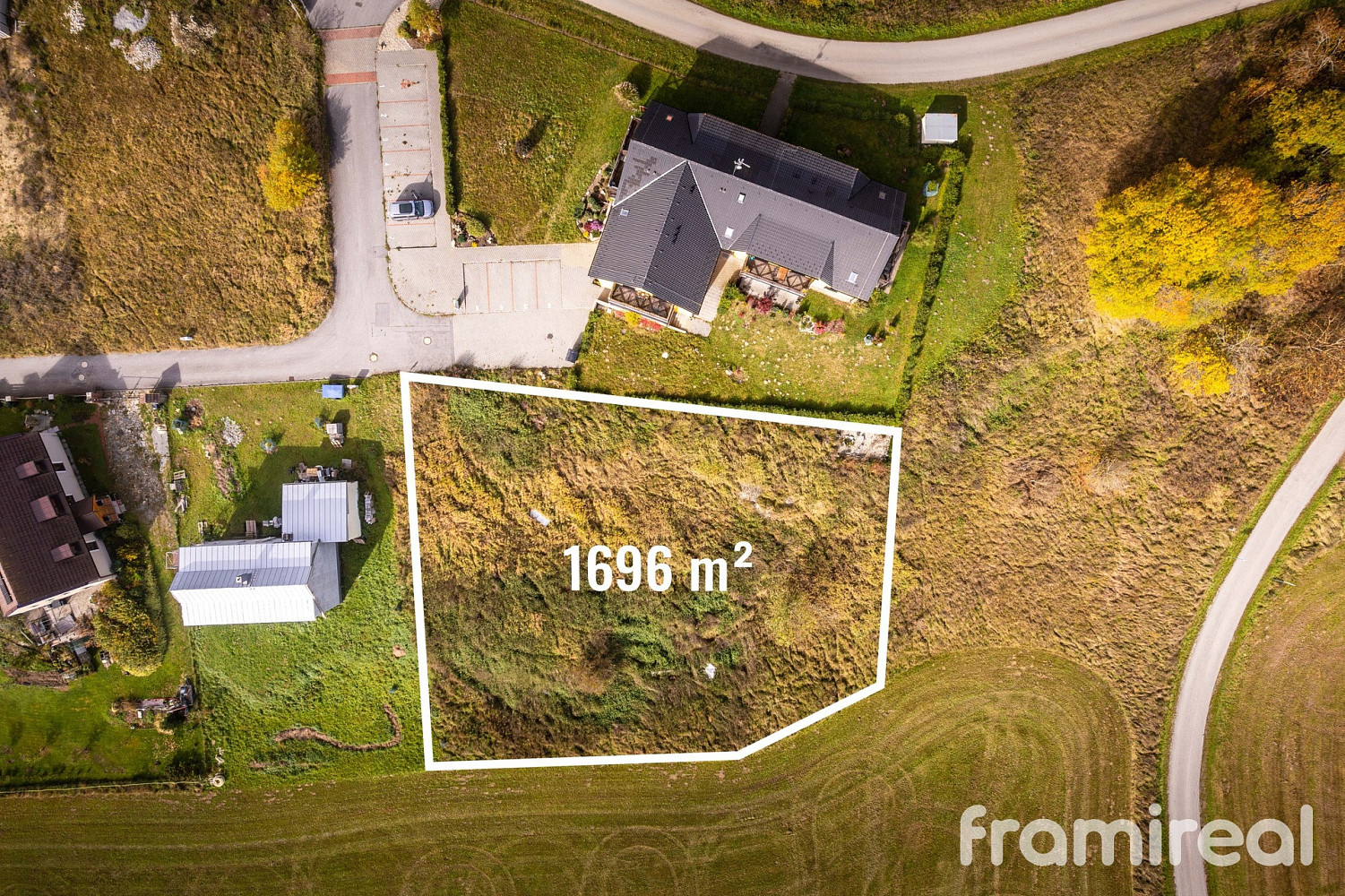 Prodej stavebního pozemku 1 696 m² – fotografie 5