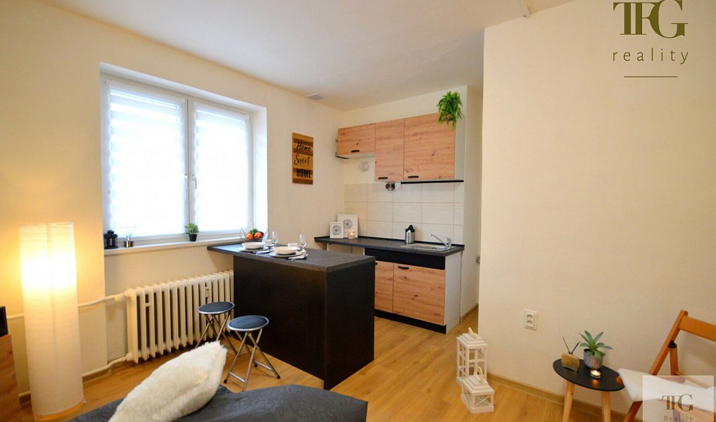 Prodej bytu 1+kk, 25 m², Strašnice, Praha