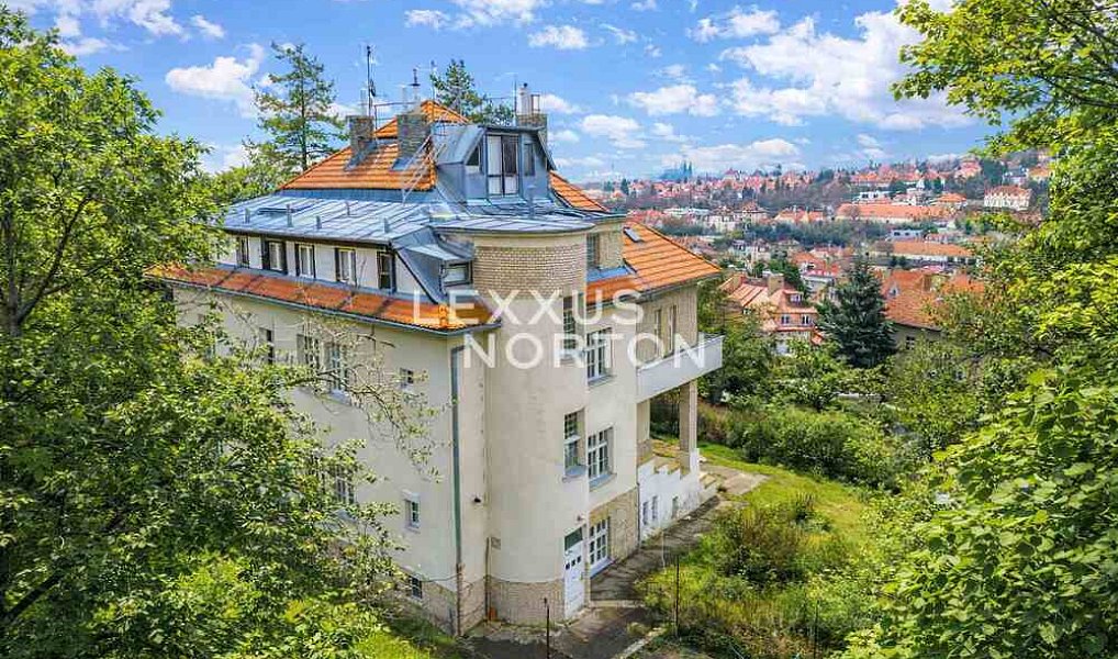 Prodej bytu 4+kk 194 m², Praha – náhled fotky 2