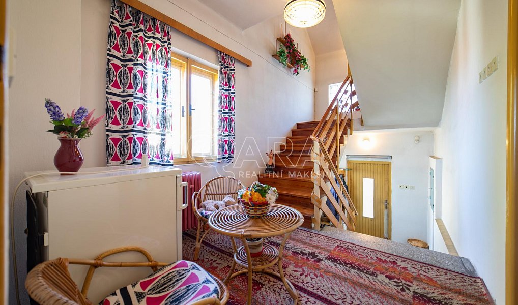 Prodej domu 233 m² s pozemkem 401 m², Praha – náhled fotky 4