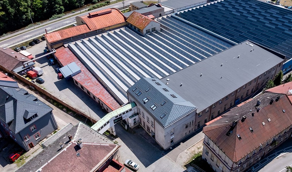 Prodej výrobních prostor 8 703 m², Úpice – fotka 1 z 60