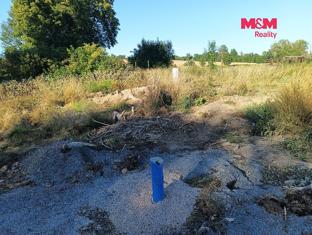 Prodej stavebního pozemku 1 295 m² – fotografie 2