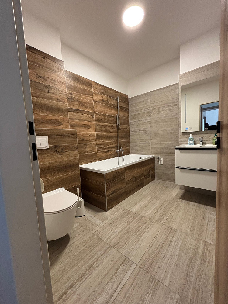 Pronájem bytu 3+1 150 m² — photo 3