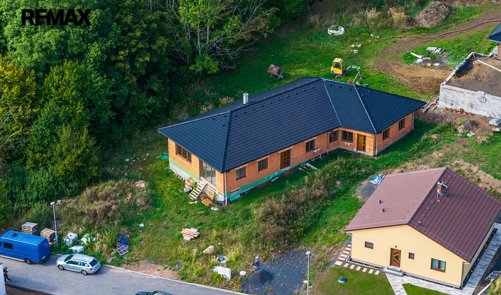 Prodej domu 175 m² s pozemkem 753 m², Dubí – náhled fotky 3