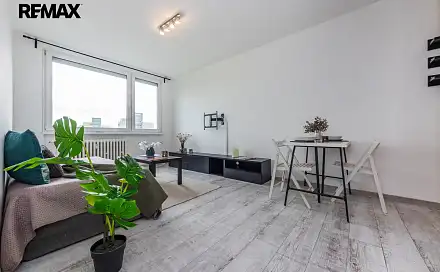 Prodej bytu 2+kk 41 m², Třebenická, Praha 8 - Kobylisy
