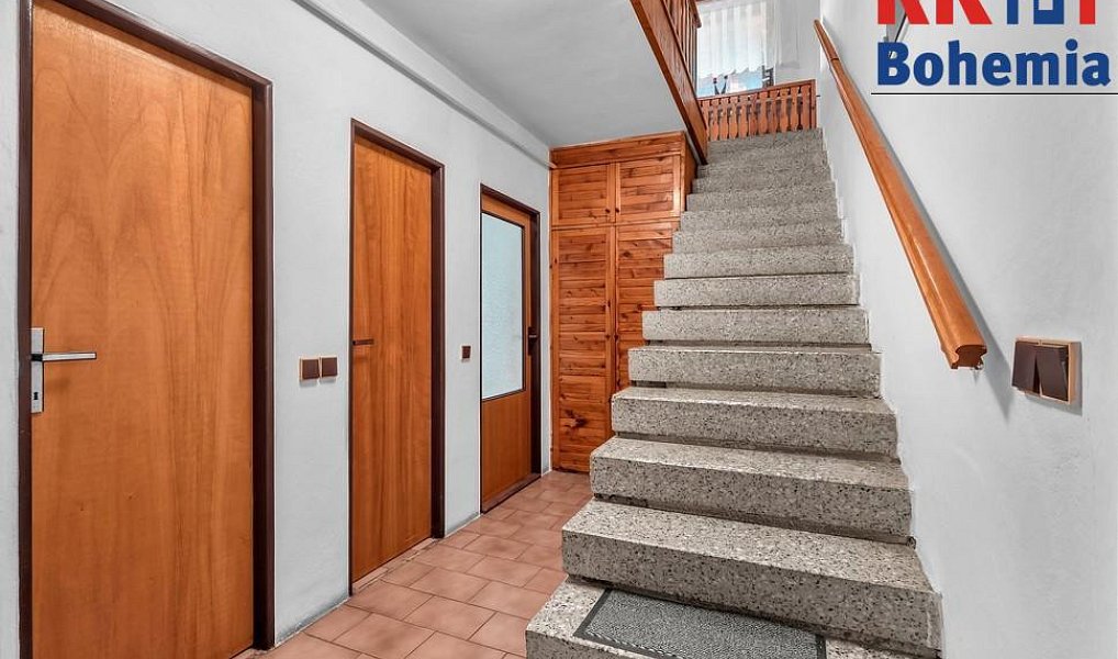 Prodej domu 220 m² s pozemkem 5 365 m², Dolní Bousov – náhled fotky 19