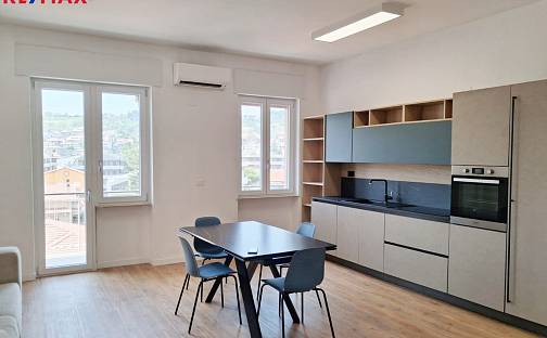 Prodej bytu 3+kk 78 m², Silvi, Province of Teramo, Itálie