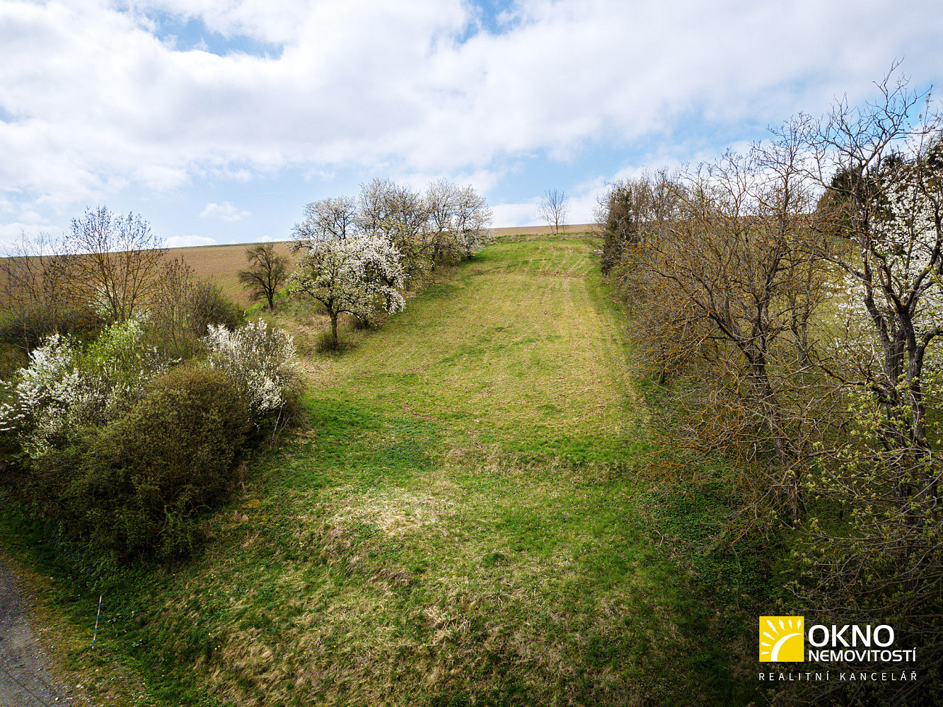 Prodej stavebního pozemku 1 748 m²