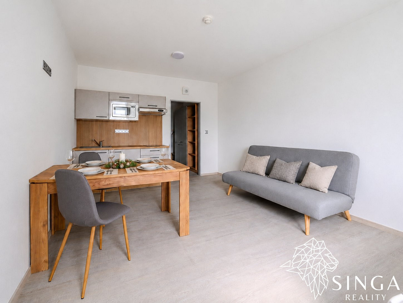 Pronájem bytu 1+kk 28 m²
