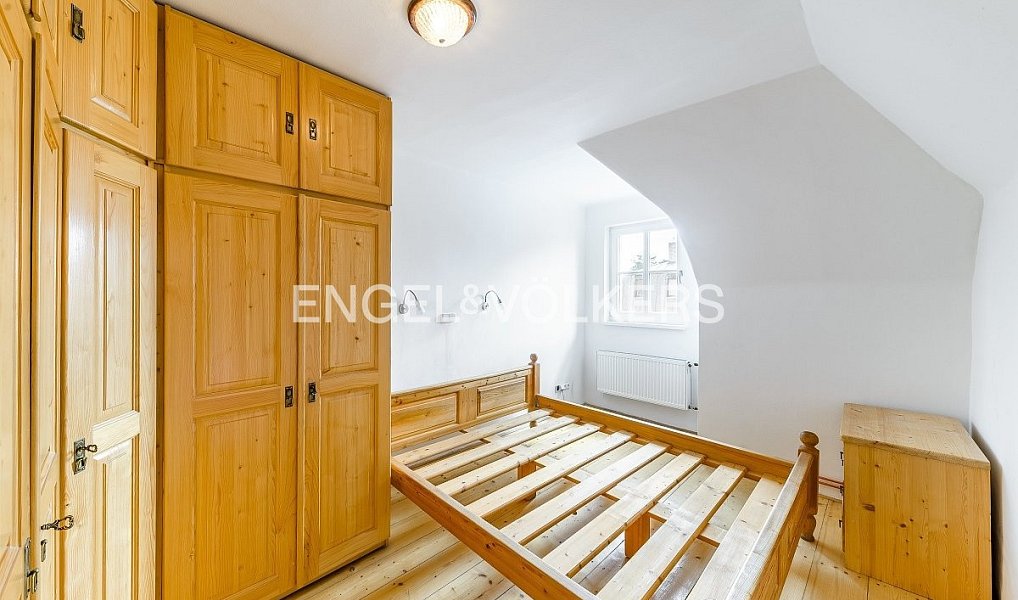 Pronájem domu 140 m² s pozemkem 218 m², Praha – náhled fotky 13