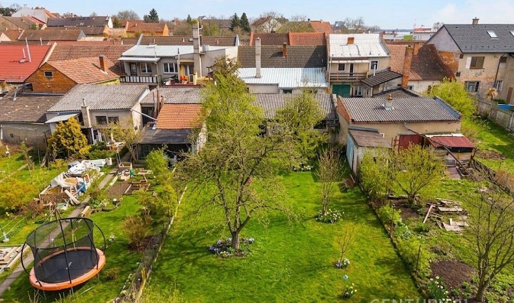 Prodej domu 200 m² s pozemkem 754 m², Ivaň – náhled fotky 2