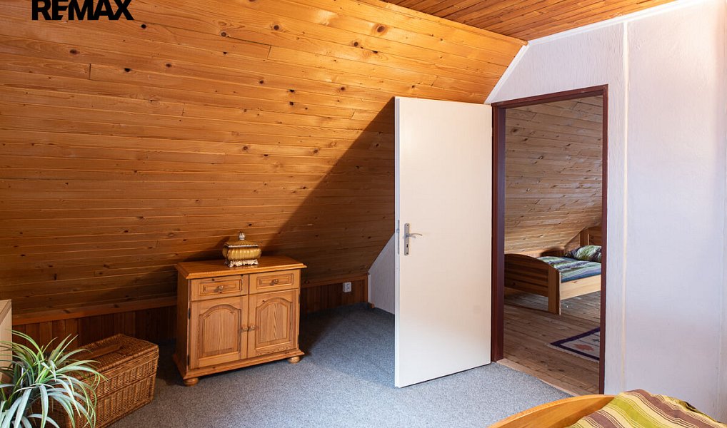 Prodej domu 600 m² s pozemkem 24 773 m², Velké Karlovice – náhled fotky 43