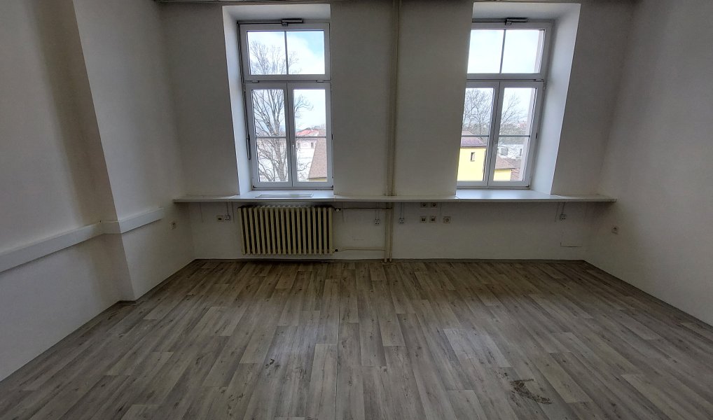 Pronájem kanceláře 20 m², Trutnov – náhled fotky 4