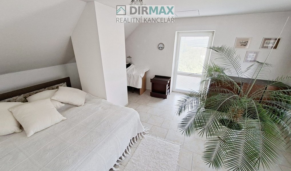 Prodej domu 270 m² s pozemkem 1 958 m², Řenče – náhled fotky 20