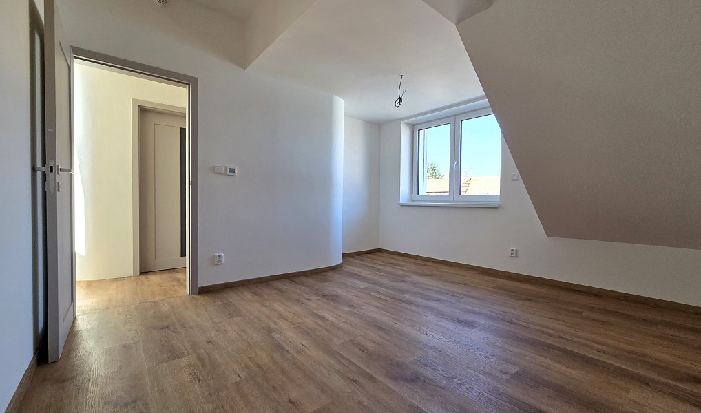 Prodej domu 123 m² s pozemkem 176 m², Šlapanice – náhled fotky 10