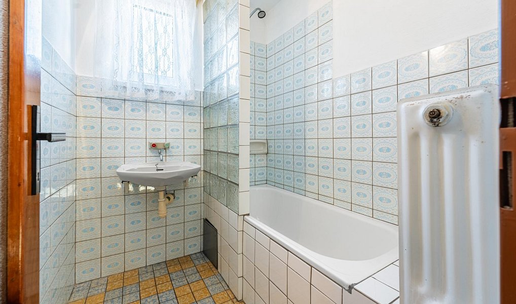 Prodej domu 254 m² s pozemkem 565 m², Jindřichův Hradec – náhled fotky 22