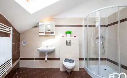 Pronájem bytu 2+1 54 m², Hradecká, Opatovice nad Labem, okres Pardubice