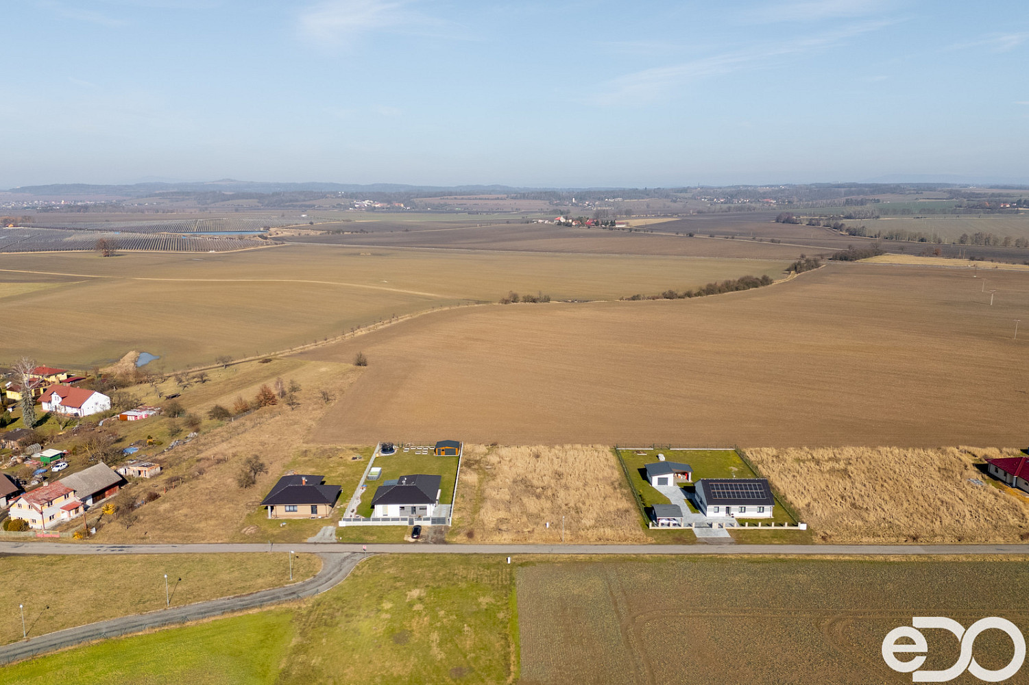 Prodej stavebního pozemku 1 136 m² – fotografie 3