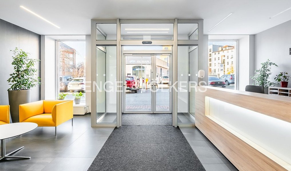 Pronájem kanceláře 788 m², Praha – náhled fotky 2
