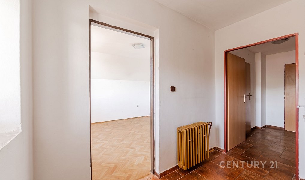 Prodej domu 128 m² s pozemkem 1 943 m², Ženklava – náhled fotky 11