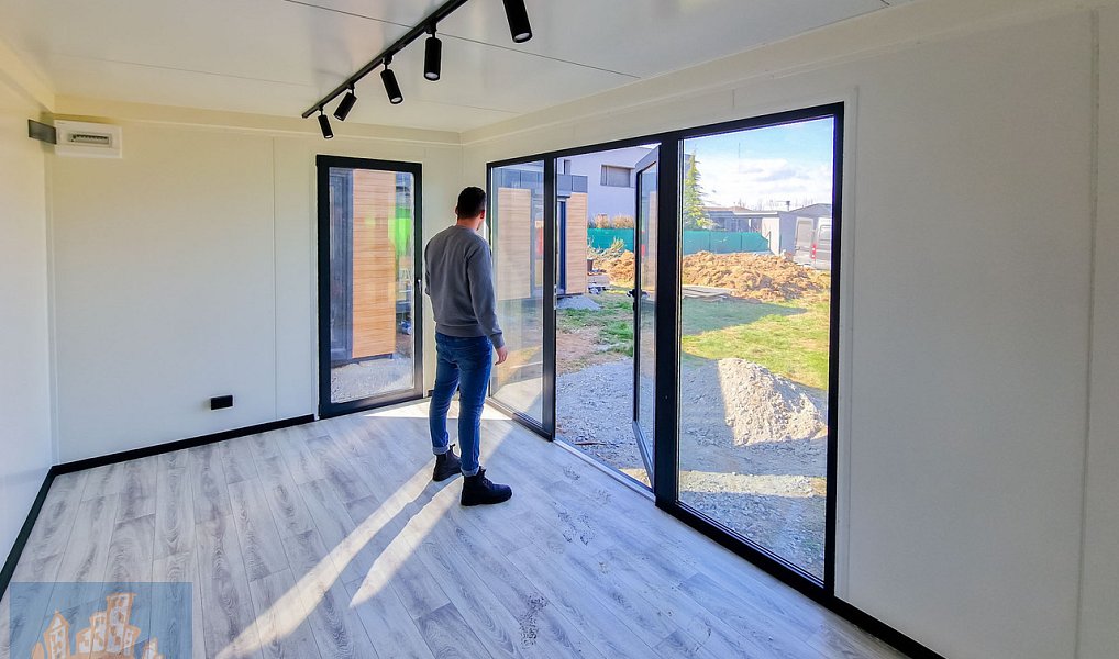 Modulový prefabrikovaný zateplený víceúčelový domek, Zbuzany – náhled fotky 3