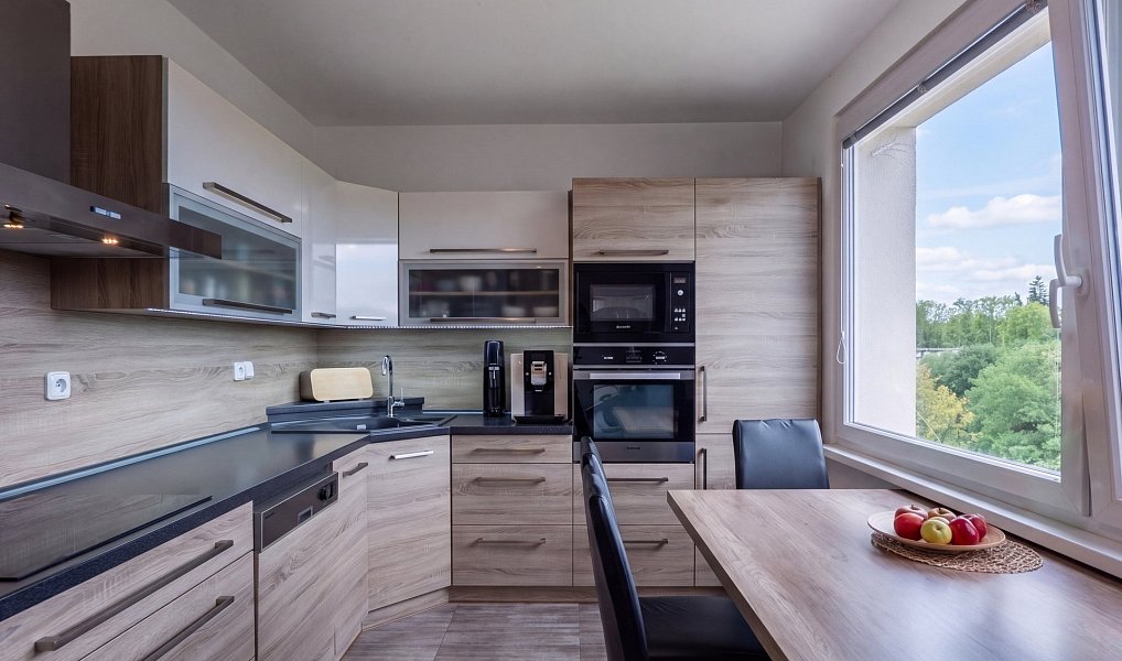 Prodej bytu 4+1 90 m², Trutnov – náhled fotky 2