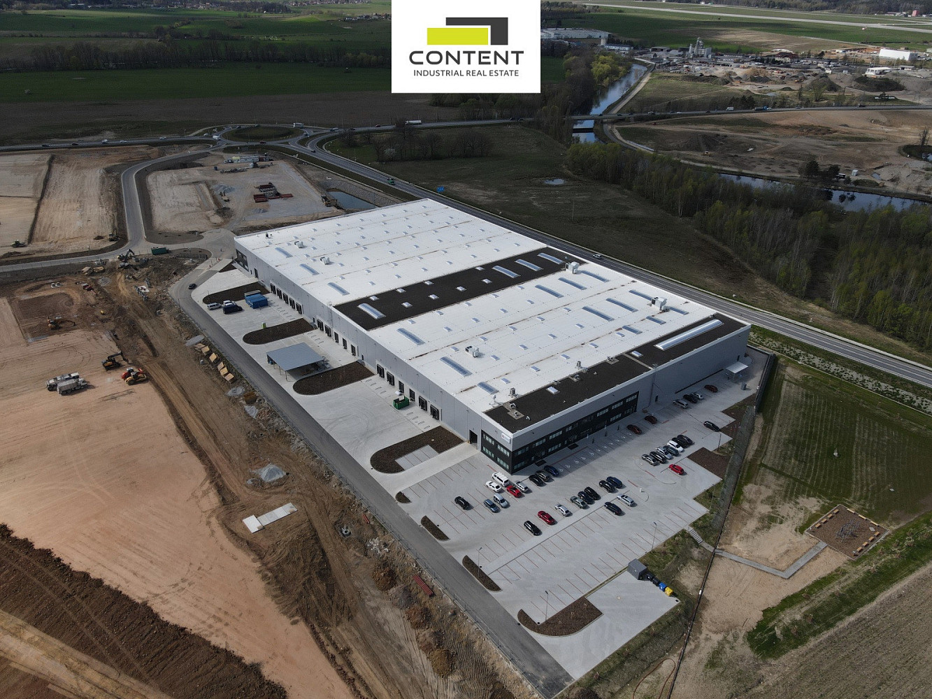 Pronájem výrobních prostor 15 000 m² – fotografie 3
