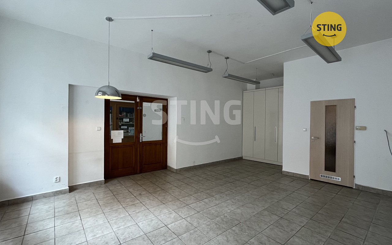 Pronájem obchodních prostor 38 m²