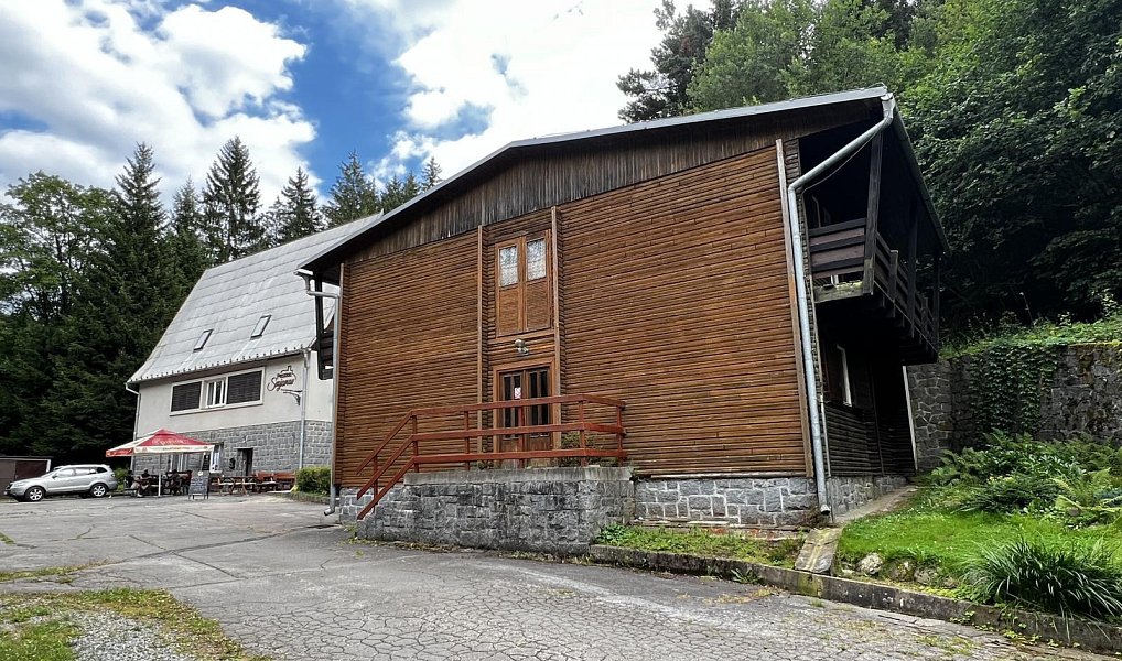 Prodej ubytovacího objektu 1 200 m², Svojanov – náhled fotky 7