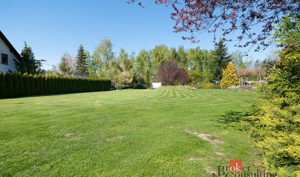 Prodej stavebního pozemku 1 306 m², Svojetice – náhled fotky 14