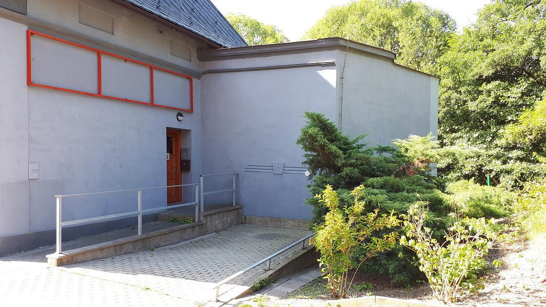 Pronájem komerčního objektu (jiného typu) 250 m² – fotografie 2