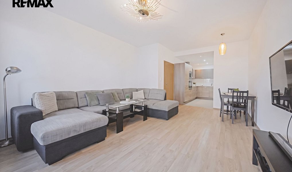 Prodej bytu 3+kk 67 m², Praha – fotka 1 z 24