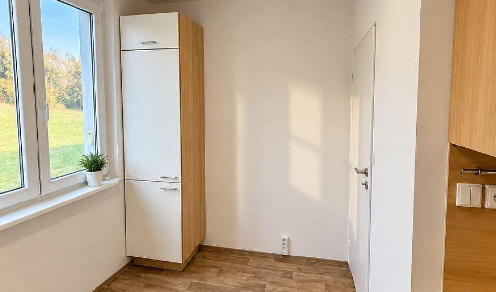 Pronájem bytu 3+1 76 m², Klášterec nad Ohří – náhled fotky 4