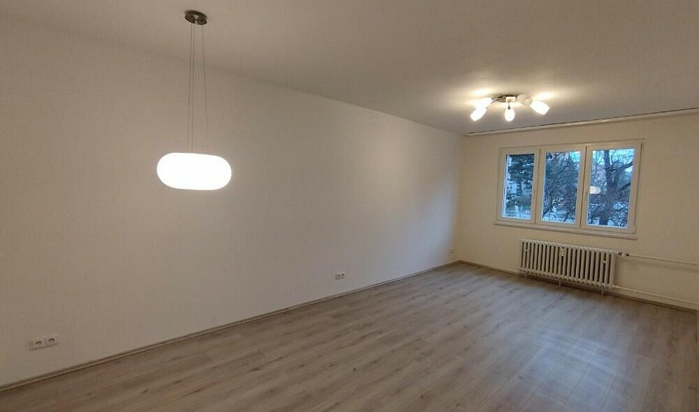 Pronájem bytu 3+1 72 m², Praha – náhled fotky 14
