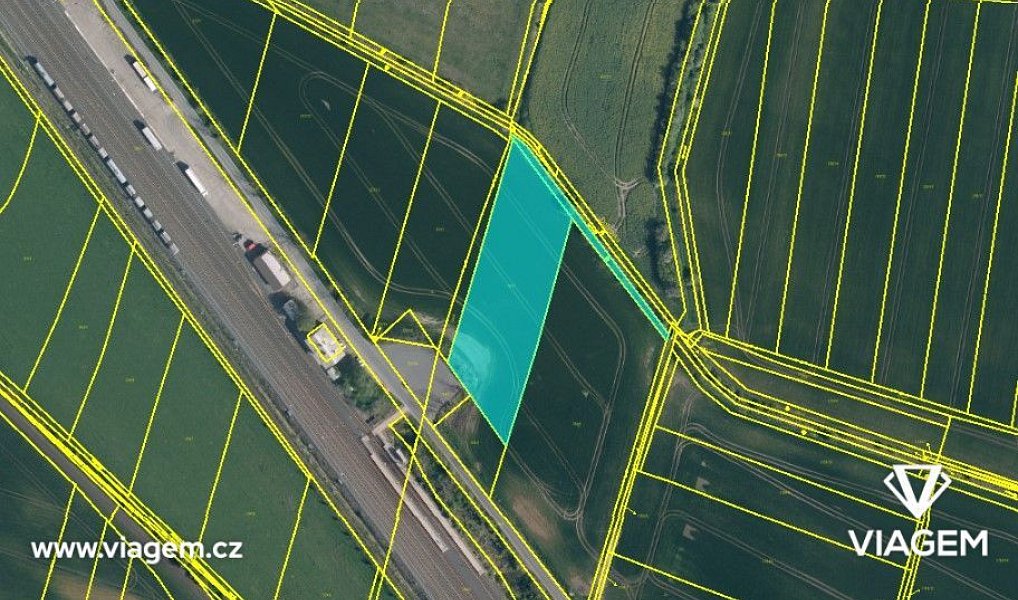 Prodej pole 1 674 m², Vinařice – náhled fotky 3