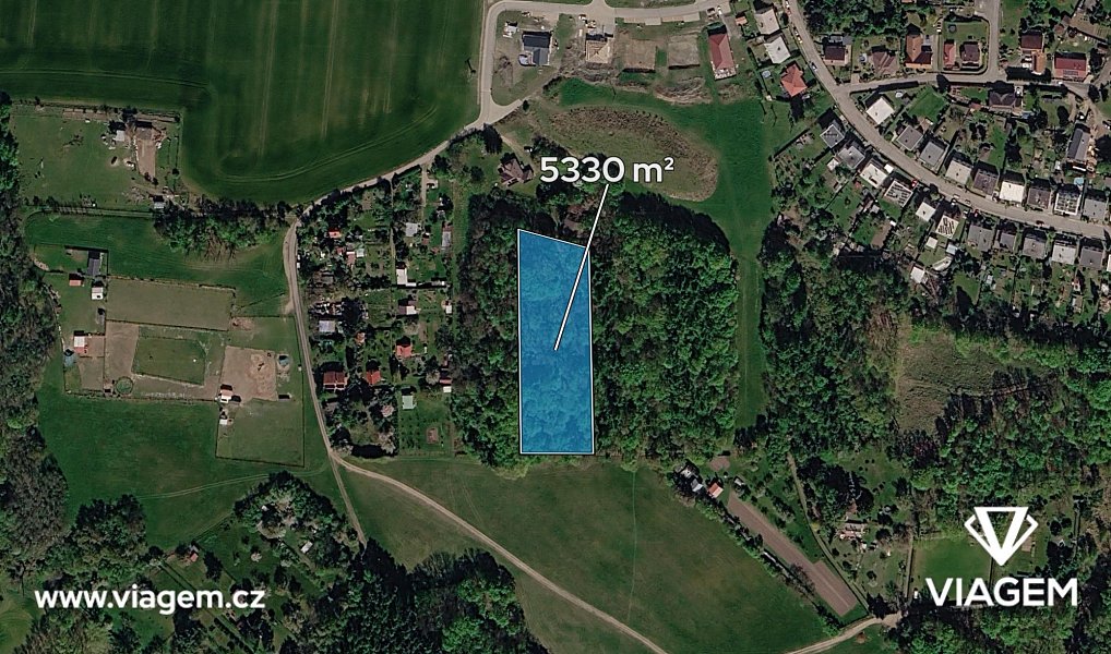 Prodej zahrady 666 m², Chvaletice – náhled fotky 2