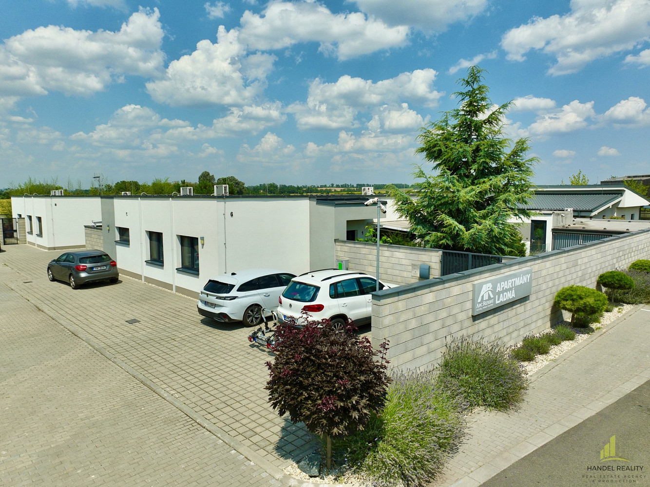 Prodej ubytovacího objektu 365 m² – fotografie 2