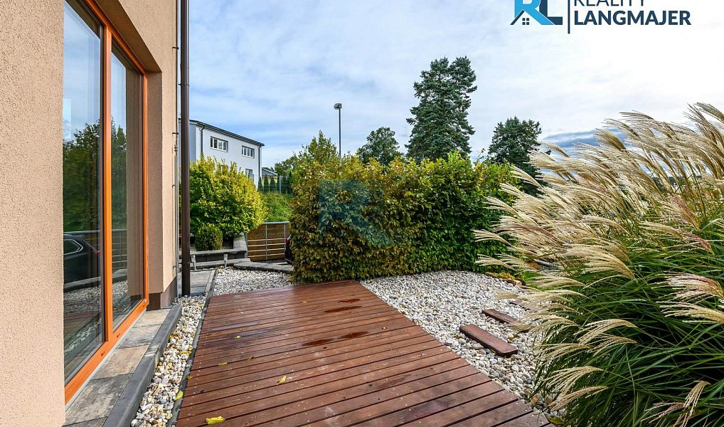 Prodej domu 183 m² s pozemkem 724 m², Plzeň – náhled fotky 57