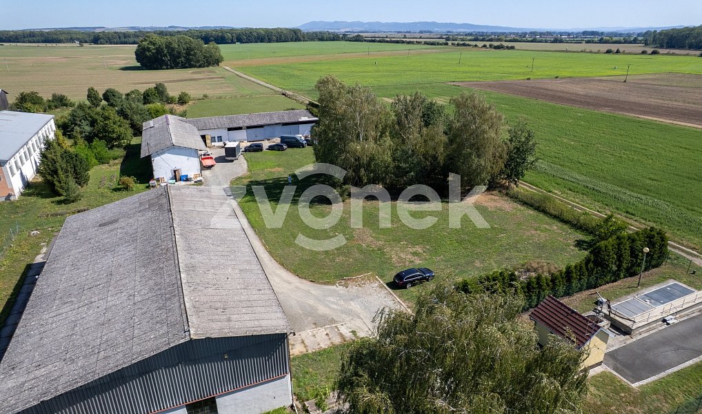 Prodej komerčního objektu (jiného typu) 740 m², Chropyně – náhled fotky 8