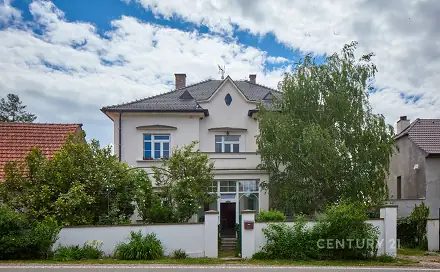 Prodej domu 633 m² s pozemkem 2 114 m², Lechovice, okres Znojmo