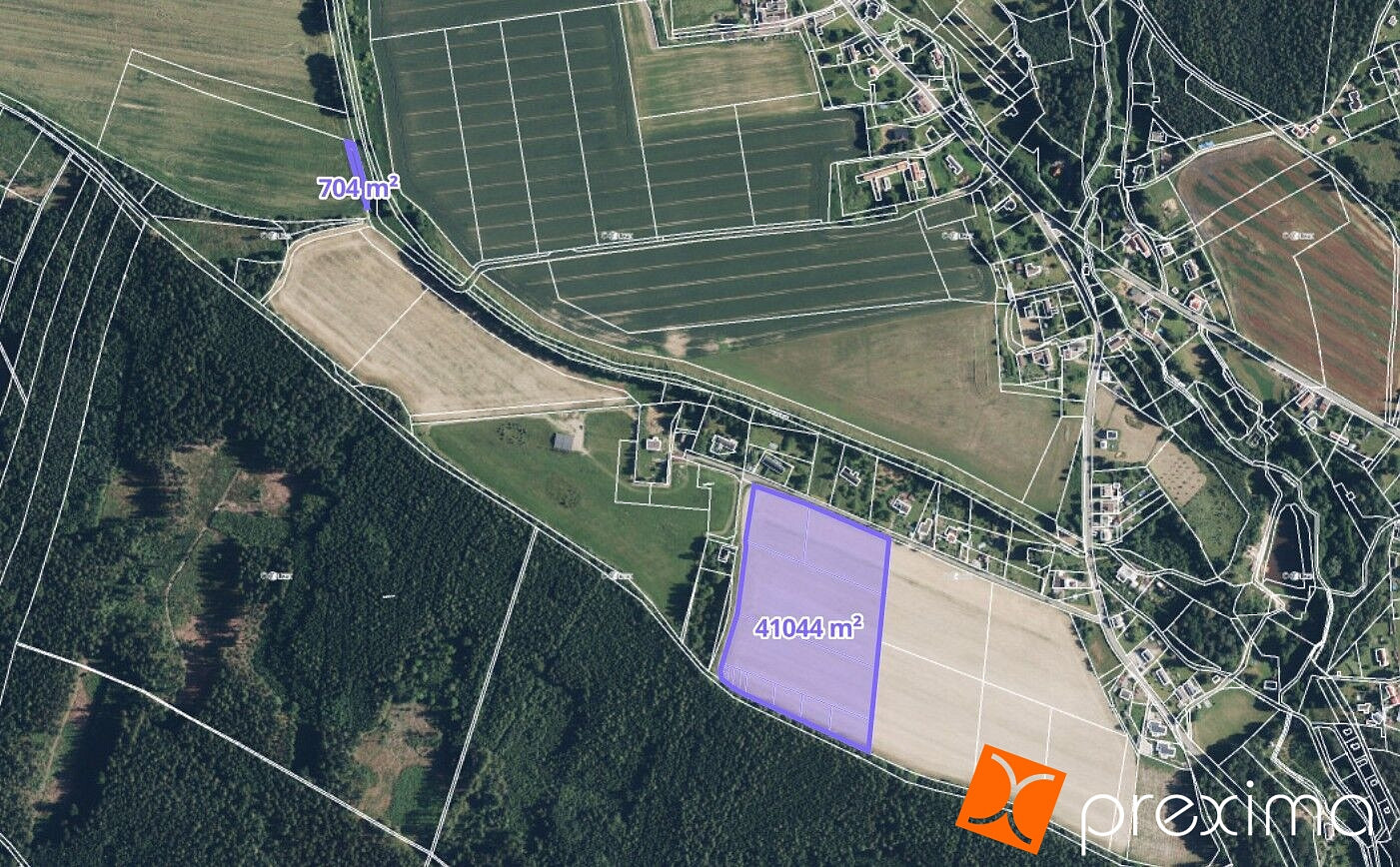 Prodej pole 1 739 m²