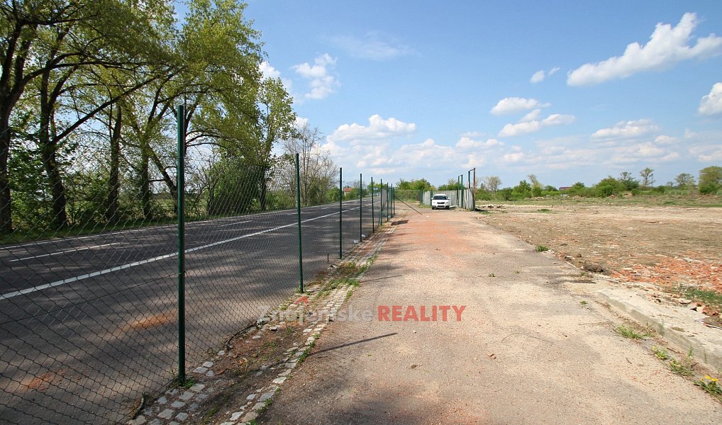 Pronájem komerčního pozemku 16 559 m², Hevlín – náhled fotky 3